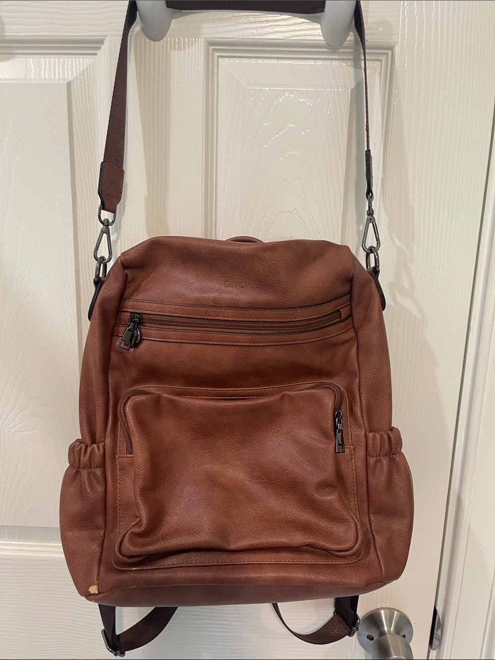 CLUCI  Woman’s Tan Leather Backpack with Front Pocket